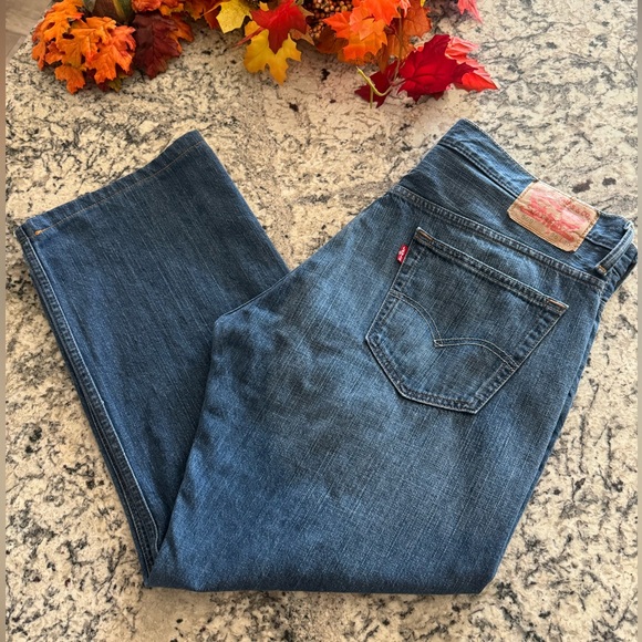 Vintage Levi’s 569 Men’s 36x26 Inseam Loose Straight Leg Dark Wash Denim Jeans - Picture 3 of 16